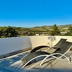 Penthouse With Panoramic Sea Views And Free Parking * 에스테포나