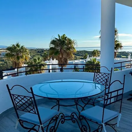 Penthouse With Panoramic Sea Views And Free Parking * Estepona