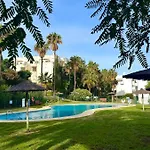 Penthouse With Panoramic Sea Views And Free Parking Appartement *